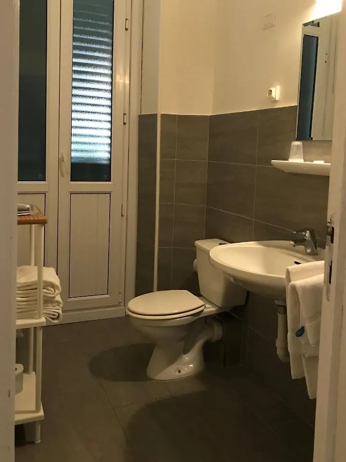***  Azur Hotel Beausoleil France