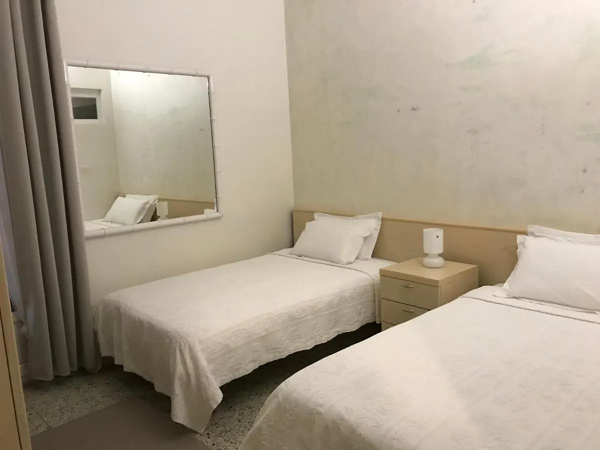 Azur Hotel Beausoleil