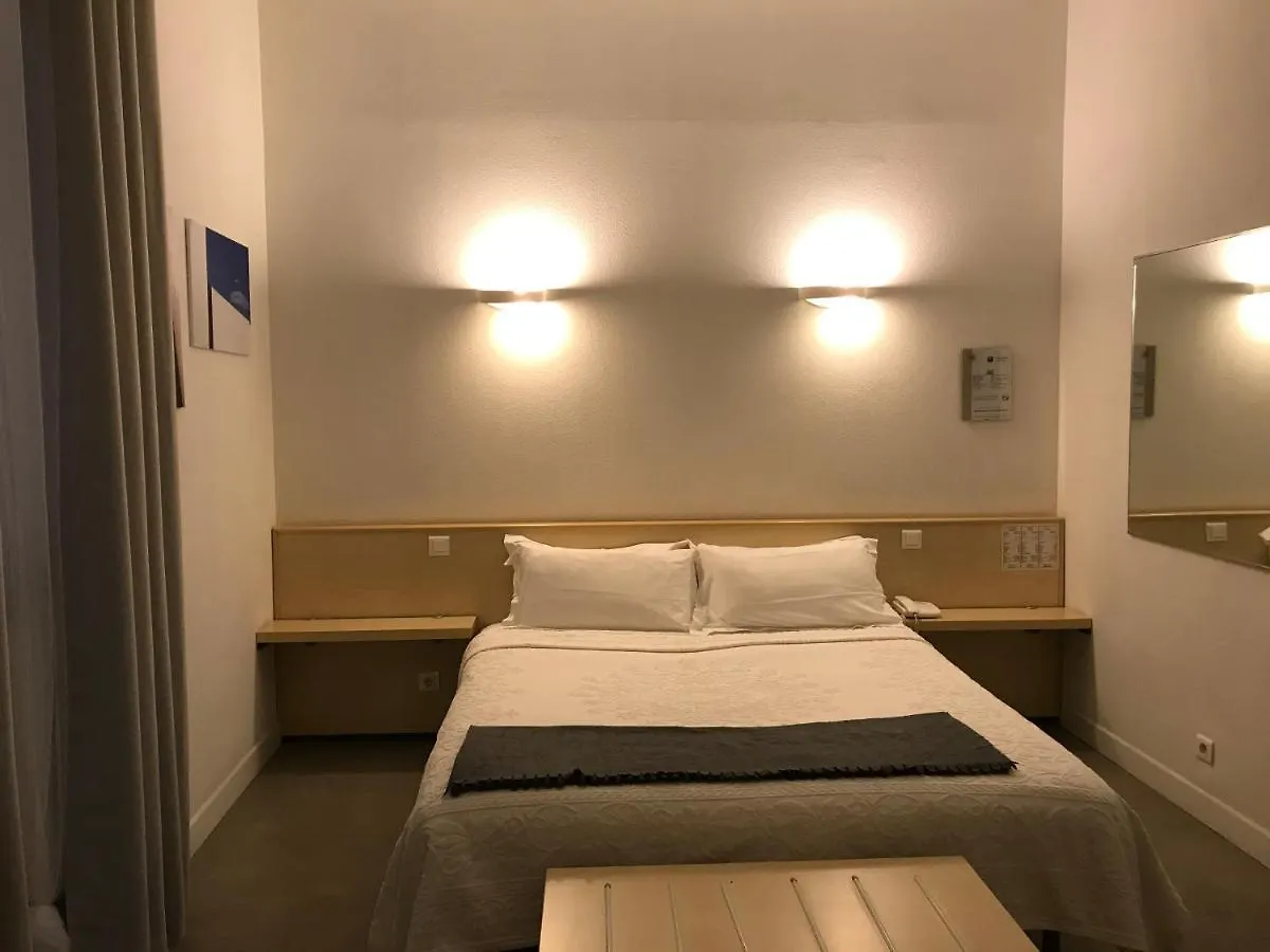 Azur Hotel Beausoleil