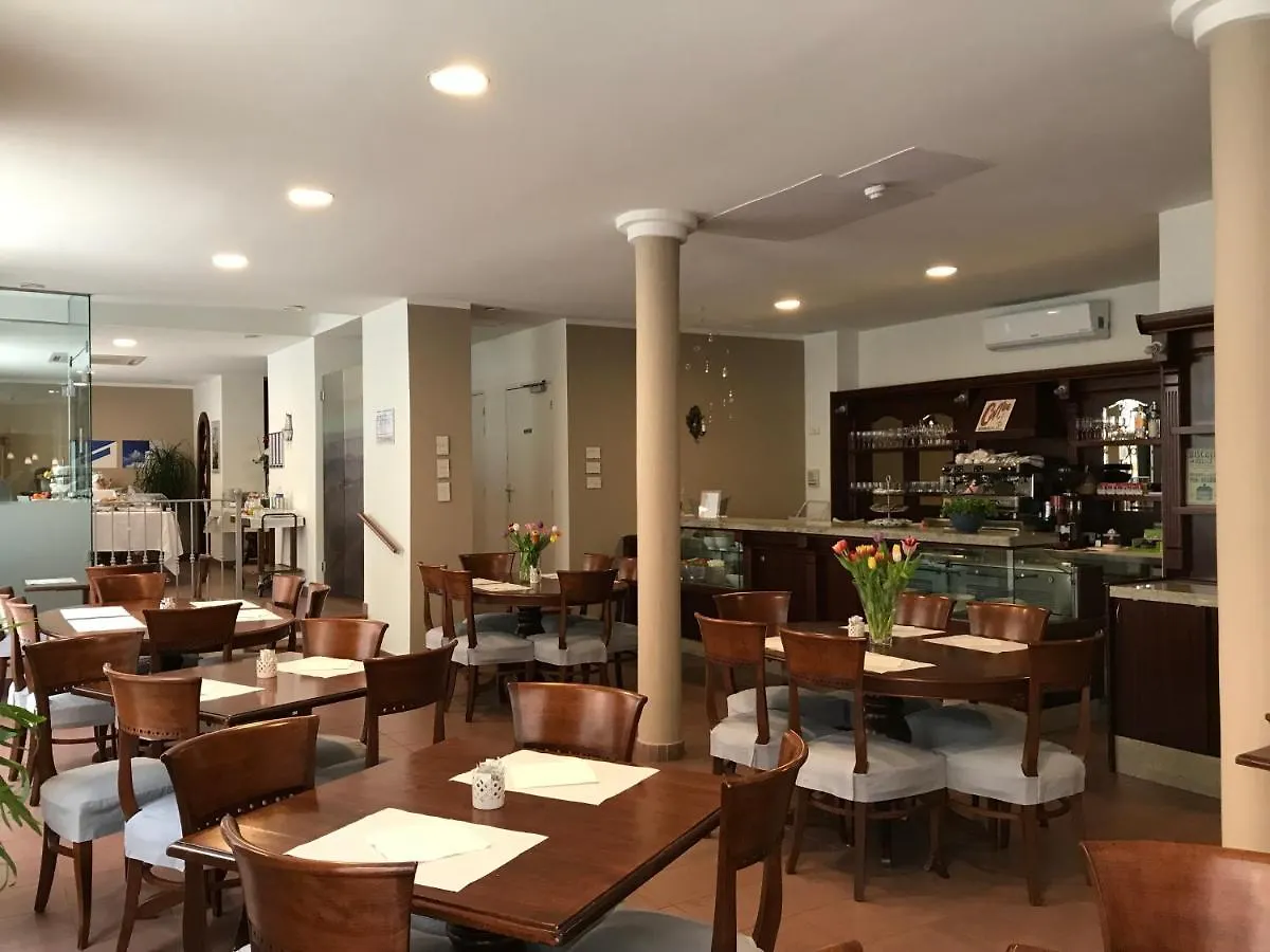 Azur Hotel Beausoleil 3*,  Francia